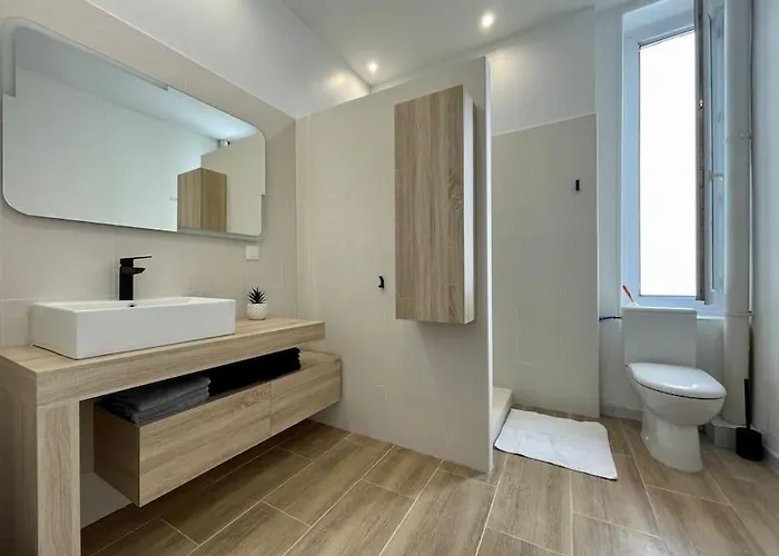 Le Varsovie ※ 4 Balcons * Carcassonne